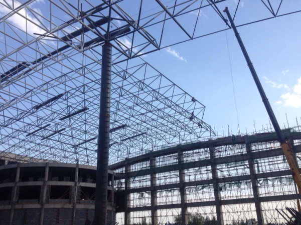 满洲里煤棚网架